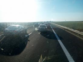 UPDATE. Traficul a revenit la normal pe Autostrada Soarelui. Accident la kilometrul 14. Trei autoturisme implicate