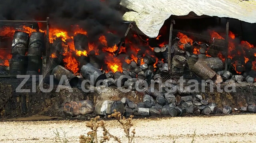 fotoreportaj un doamne ajuta in gand si o pata neagra de cenusa pe cerul constantei 603184