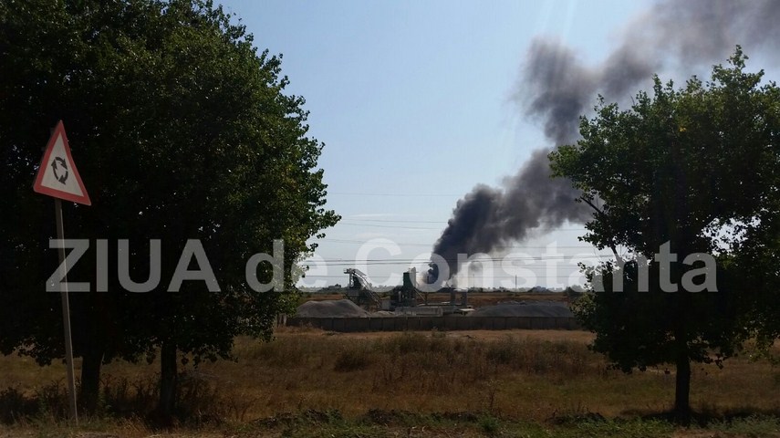 fotoreportaj un doamne ajuta in gand si o pata neagra de cenusa pe cerul constantei 603184