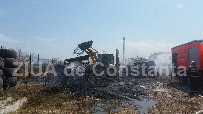 fotoreportaj un doamne ajuta in gand si o pata neagra de cenusa pe cerul constantei 603184