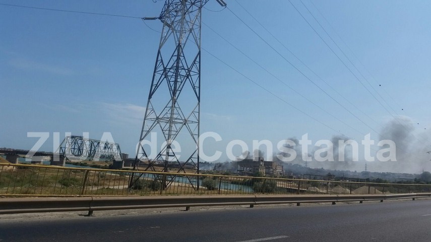 fotoreportaj un doamne ajuta in gand si o pata neagra de cenusa pe cerul constantei 603184