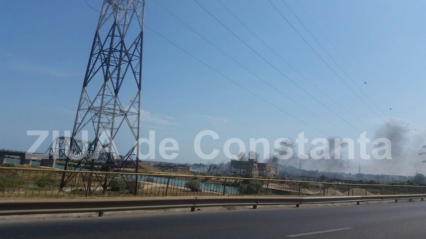 fotoreportaj un doamne ajuta in gand si o pata neagra de cenusa pe cerul constantei 603184