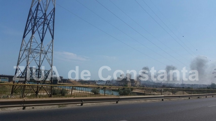 fotoreportaj un doamne ajuta in gand si o pata neagra de cenusa pe cerul constantei 603184