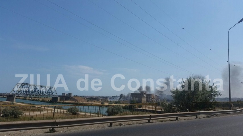 fotoreportaj un doamne ajuta in gand si o pata neagra de cenusa pe cerul constantei 603184