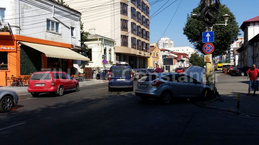 accident la intersectia bulevradului mircea cu decebal 603251