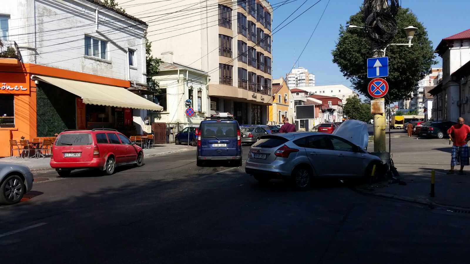accident la intersectia bulevradului mircea cu decebal 603251