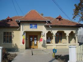 Primăria Topraisar vrea investiţii în sport - un stadion de fotbal şi un teren de handbal