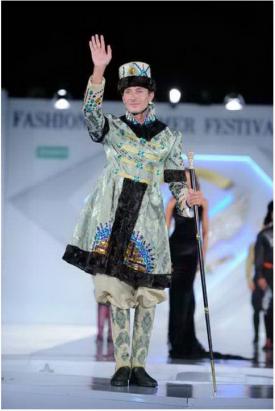 Sunt 4 ani de-atunci Amintiri cu bastonul lui Teodosie împrumutat de Mazăre. Ce discuții!