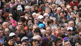 INS Populația rezidentă în România scade, iar fenomenul de îmbătrânire s-a accentuat