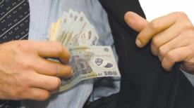 Prejudiciu de peste 400.000 de lei Trei persoane sunt bănuite de evaziune fiscală