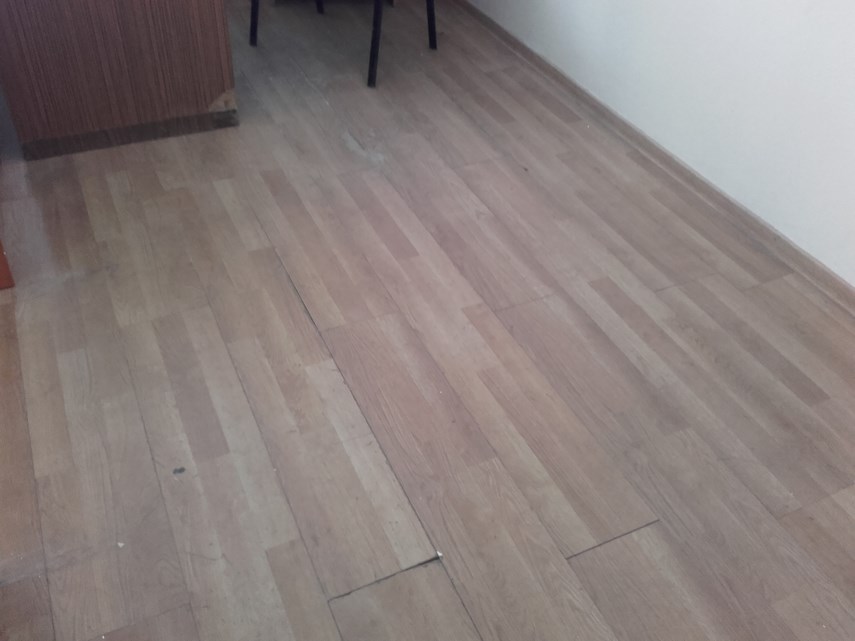 vom purta insemne de protest cursurile incep cu stangul la scoala nr 29 parintii ameninta cu sabotarea