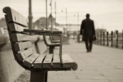 Dragoş Niculescu - Înger fǎrǎ statuie