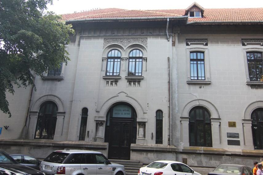 campanie ziua de constanta cum arata scoala ta la inceput de an scolar impartasiti cu noi problemele