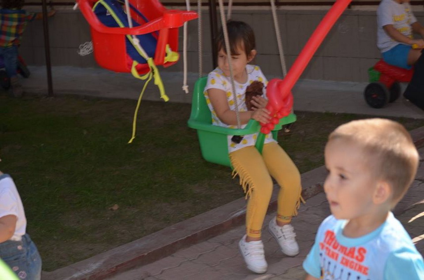micutii de la baby genius constanta au oferit un adevarat spectacol in deschiderea festiva a noului an