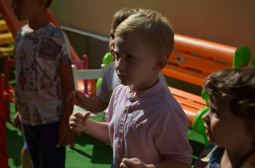 micutii de la baby genius constanta au oferit un adevarat spectacol in deschiderea festiva a noului an