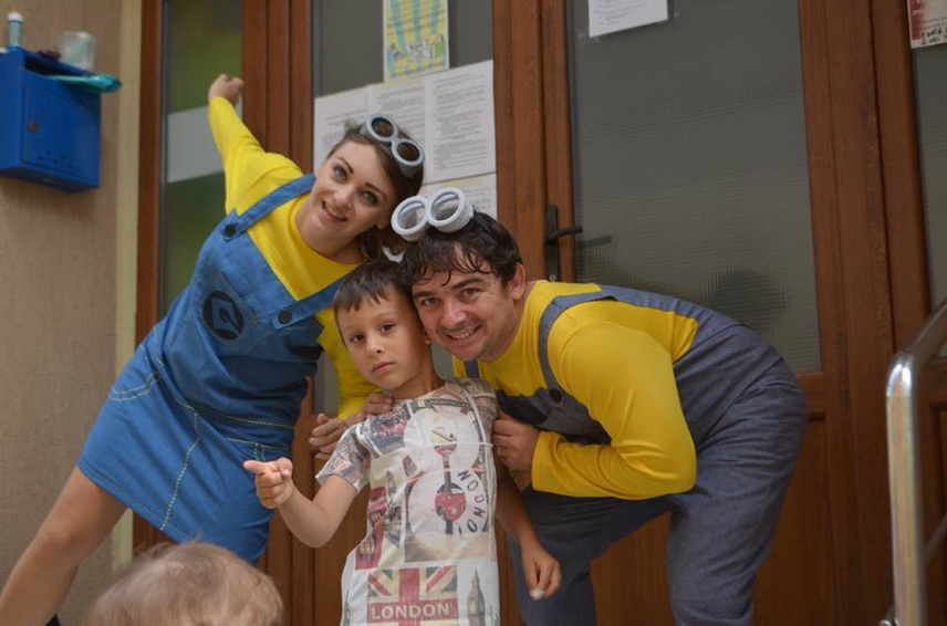 micutii de la baby genius constanta au oferit un adevarat spectacol in deschiderea festiva a noului an