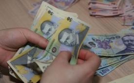 Zeci de persoane bănuite de infracțiuni economice