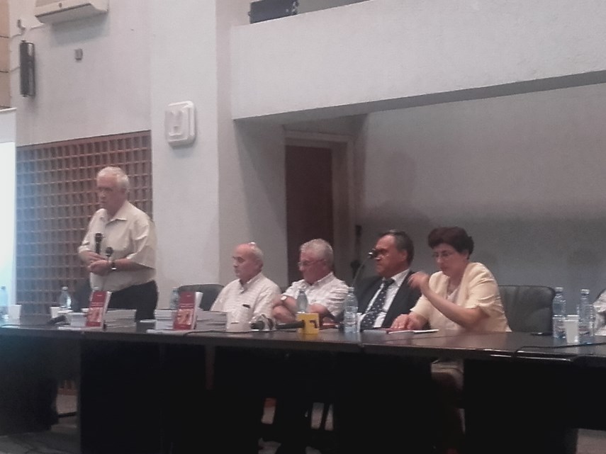 emotii regrete si lacrimi ultimul volum semnat de regretatul virgil coman lansat la constanta galerie