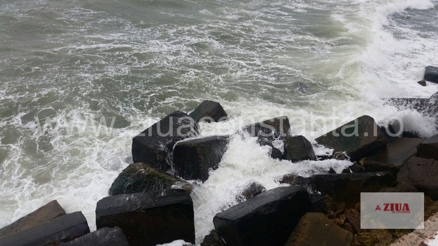 fotoreportaj constanta cum arata marea neagra dupa codul portocaliu 607853