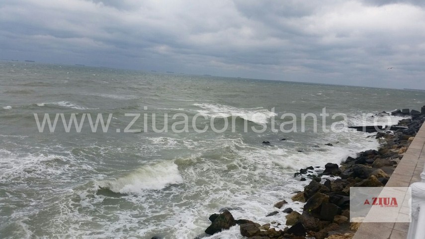 fotoreportaj constanta cum arata marea neagra dupa codul portocaliu 607853
