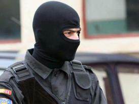 Percheziţii coordonate din Constanţa. Zeci de încătușaţi. Lista completă 