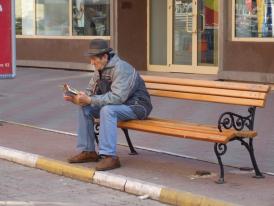 Municipalitatea îşi reevaluează bunurile mobile şi imobile Primăria Constanţa schimbă băncile din oraş 