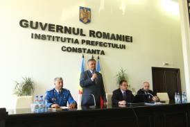 Au început pregătirile pentru desfăşurarea alegerilor parlamentare! Primarii, obligaţi să-şi pună la punct secţiile de votare (galerie foto) 