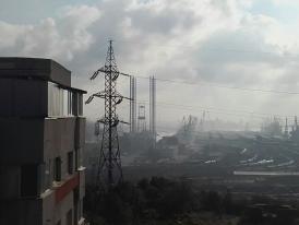 Miros puternic de ţiţei, în zona Far din Constanţa