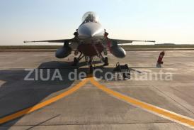 FOTOREPORTAJ Zi istorică pentru Forţele Aeriene Române la Baza Borcea. Primele şase avioane F16 cu tricolorul pe ele