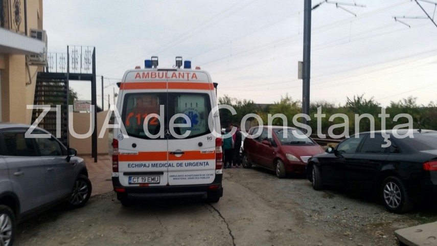 accident in valu lui traian o persoana este in stop cardio respirator 610319