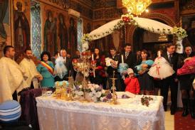 La Cumpăna În ajun de Sfânta Parascheva trei copii vor primi Taina Botezului