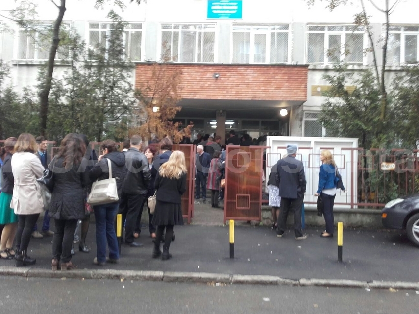au trecut de proba scrisa a concursului pentru directori doi dintre candidati au spus pas din start galerie
