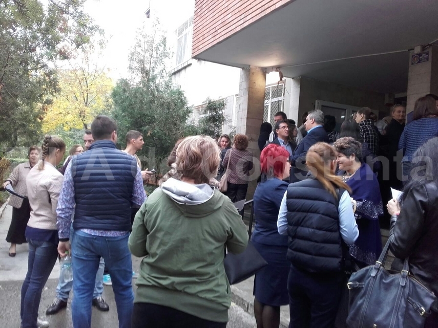 au trecut de proba scrisa a concursului pentru directori doi dintre candidati au spus pas din start galerie