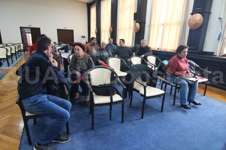 se va ajunge in instanta constantenii spun nu blocului de opt etaje pe care patronul de la ruana il vrea
