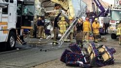 13 morţi şi mai mulţi răniţi într-un accident de autobuz