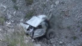 Accident teribil în Munţii Făgăraş. Un şofer a căzut cu maşina în râpă