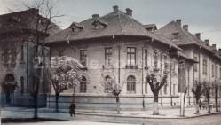 Constanţa de odinioară Aniversarea Liceului „Mircea cel Bătrân”, sărbătoare naţională