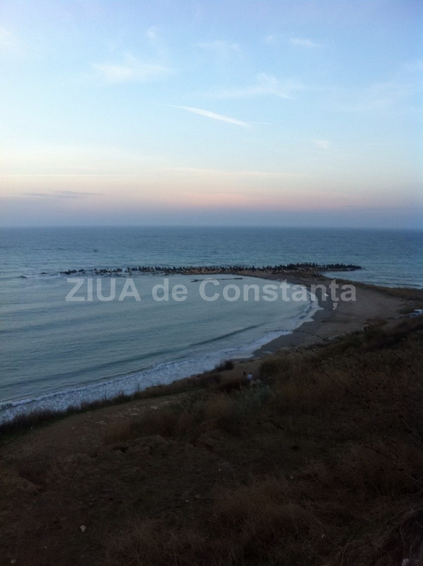 update o plaja din eforie sud sufocata de gunoaie abadl promite controale 613824