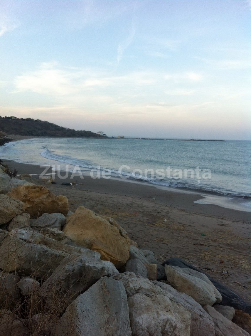 update o plaja din eforie sud sufocata de gunoaie abadl promite controale 613824