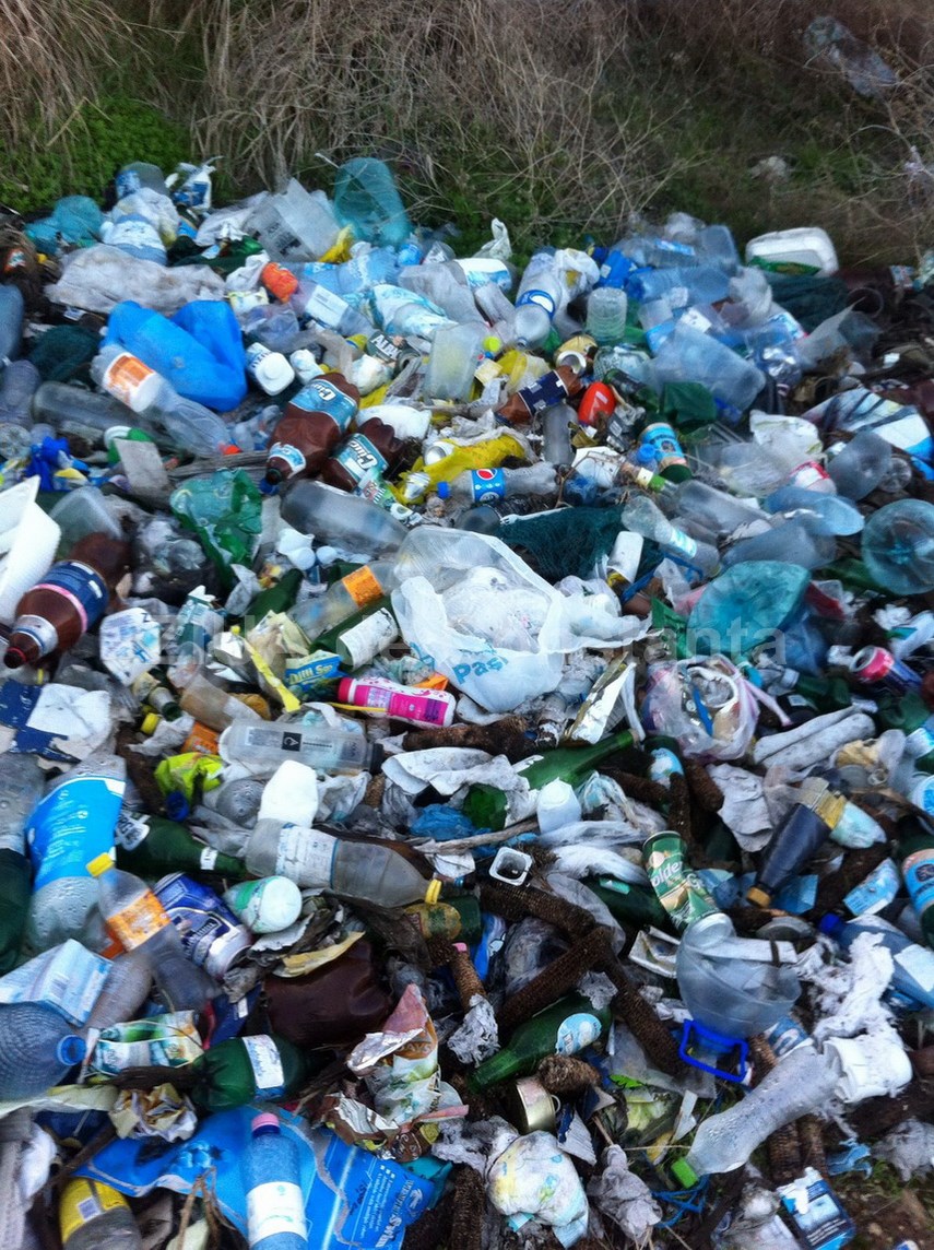 update o plaja din eforie sud sufocata de gunoaie abadl promite controale 613824