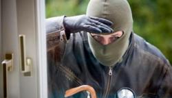 Nici hoţii nu mai sunt ce-au fost A vrut să spargă o casă de amanet din Constanţa, dar s-a speriat şi a fugit