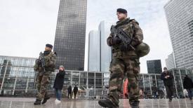 Premierul Franţei anunţă prelungirea stării de urgenţă