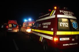 Accident grav Un microbuz cu pasageri s-a răsturnat. Şapte persoane rănite