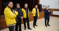 Candidaţii PNL pentru Parlamentul României, acţiuni door-to-door la începutul campaniei electorale