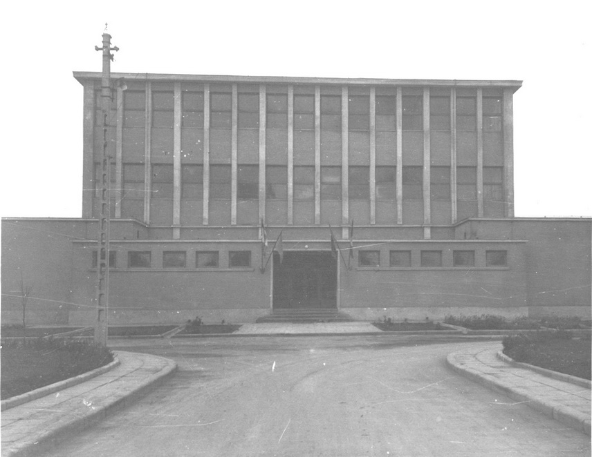 constanta de odinioara la inceput a fost cea mai moderna fabrica din romania acum e scoasa din serviciu