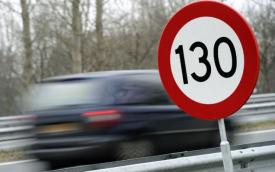 A confundat autostrada cu pista de raliu Constănţean prins de poliţişti în timp ce conducea cu 206 km/h pe Autostrada Soarelui