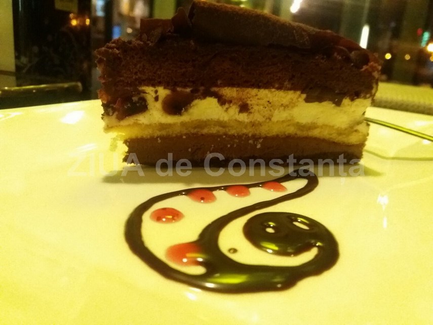 cafeneaua filicori din portul turistic tomis un local cochet si amenajat cu mult bun gust galerie foto