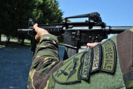 Soldații români din trupele speciale au uniforme noi