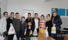 Mangalia Şcolarii învaţă să fie mai atenţi la nevoile celor mai puţin norocoşi