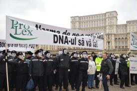 Zeci de sindicalişti din Constanţa s-au alăturat protestului de azi din Piaţa Victoriei